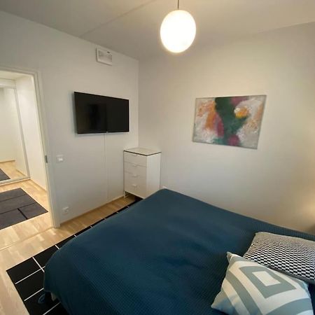 Modern Two Bedroom Apartment Near Helsinki Airport 万塔 外观 照片